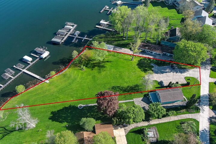 Property Photo:  413 Strauss Unit 1 Avenue  WI 54941 