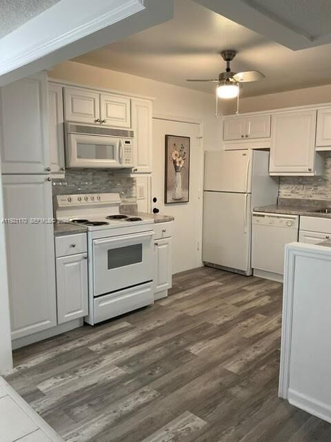 Property Photo: 4770 NW 21st St 208 FL 33313