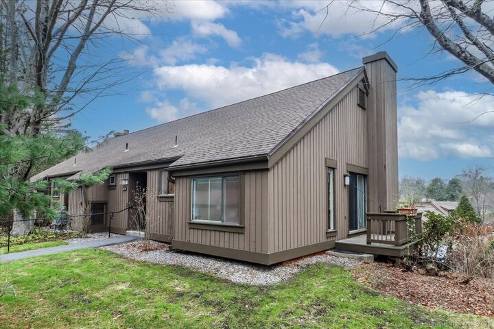 Property Photo:  487 Heritage Village B  CT 06488 