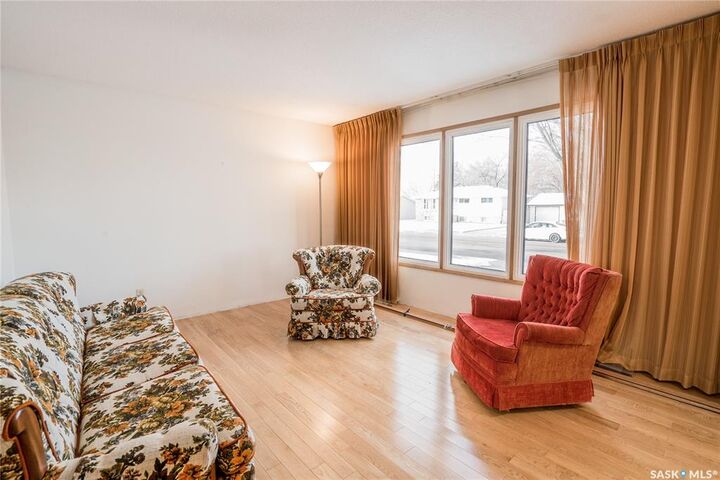 Photo de la propriété:  442 Vancouver Avenue S  SK S7M 3N4 