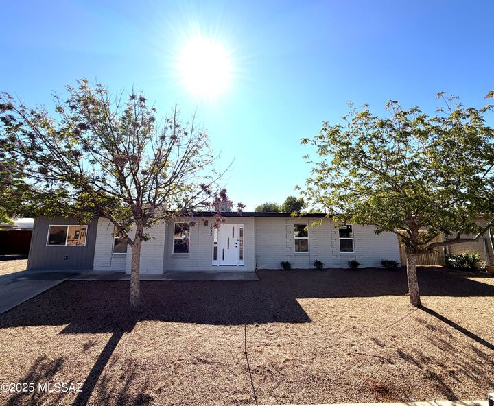 7332 E 42nd Street  Tucson AZ 85730 photo