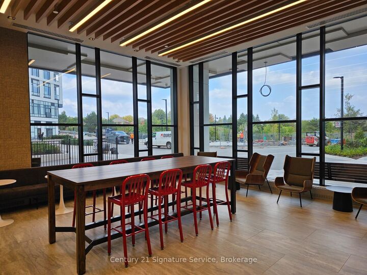 Property Photo: 2485 Eglinton Avenue W 504 ON L5M 2T1