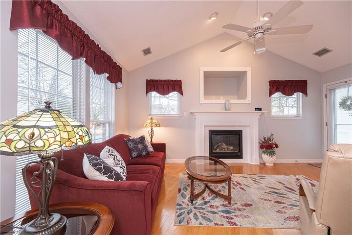 Property Photo:  3604 Warwick Ct.  PA 15108 