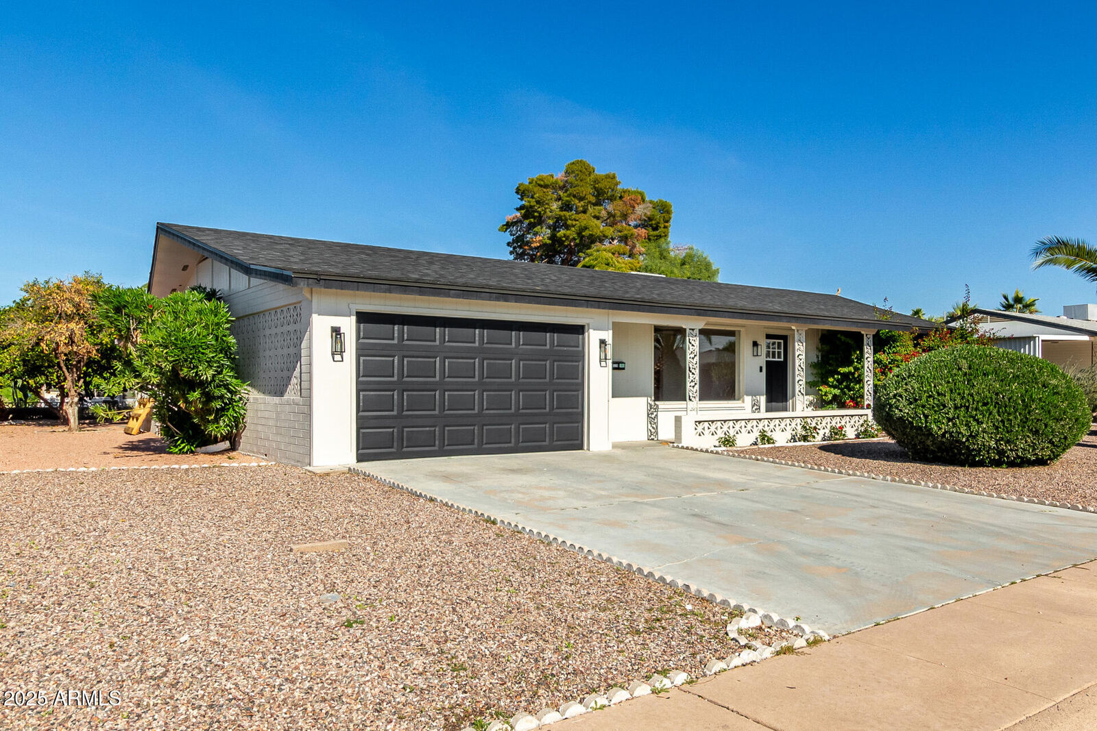 Property Photo:  5228 E Des Moines Street  AZ 85205 