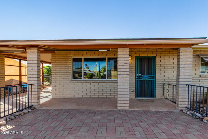 Property Photo:  1206 S Grand Drive  AZ 85120 