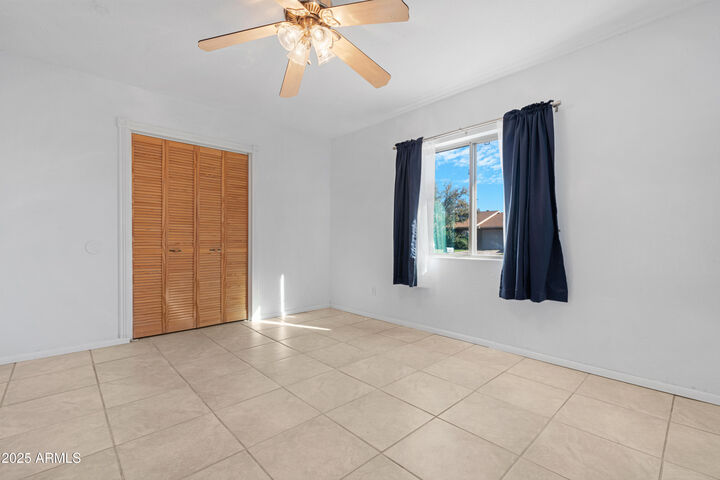 Property Photo: 1046 S Kachina Street AZ 85204