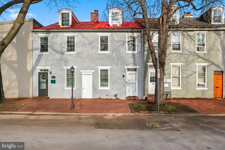 547 S Front Street  Harrisburg PA 17104 photo