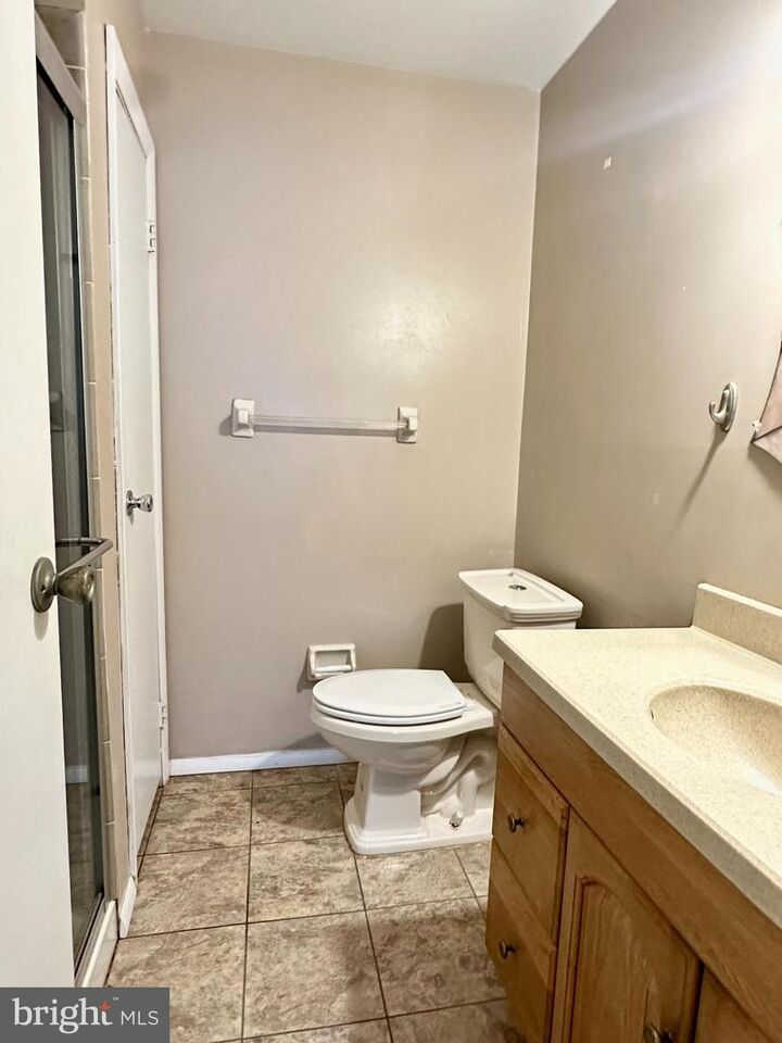 Property Photo:  213 Boothby Court  NJ 08080 