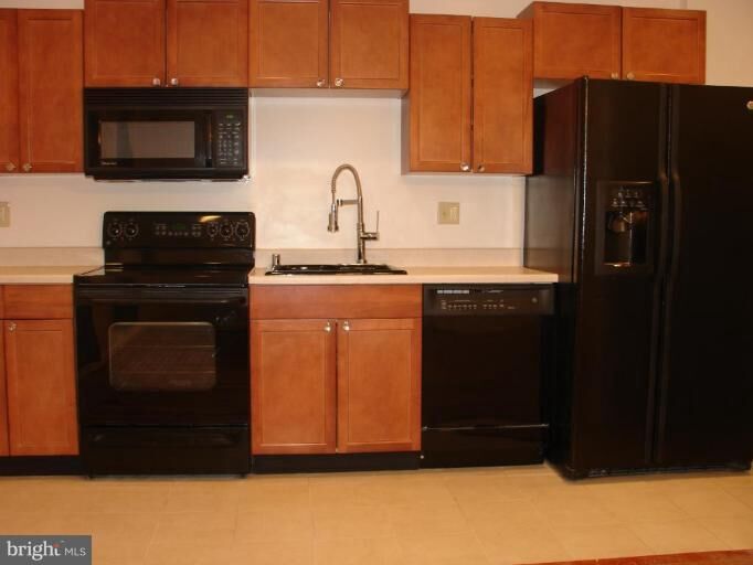 Property Photo:  1717 E 25th Street  MD 21213 