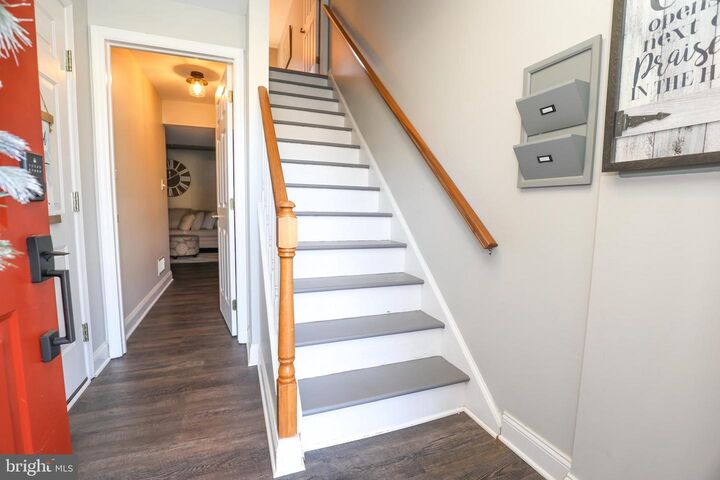 Property Photo:  407 Crosswinds Drive  PA 17543 