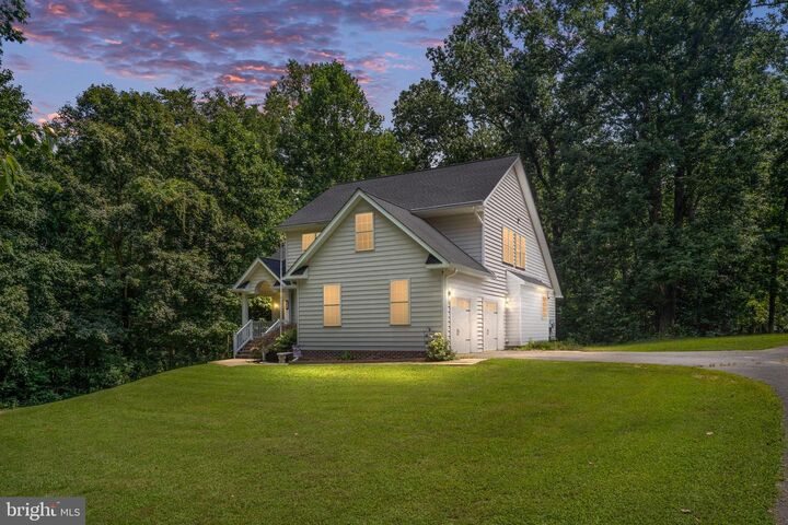 Property Photo:  199 Stonewall Drive  VA 22401 