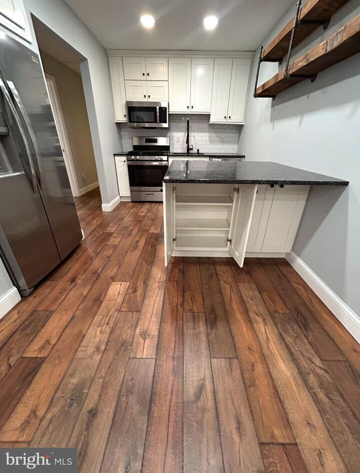 Property Photo: 306 Washington Street 8 PA 19468