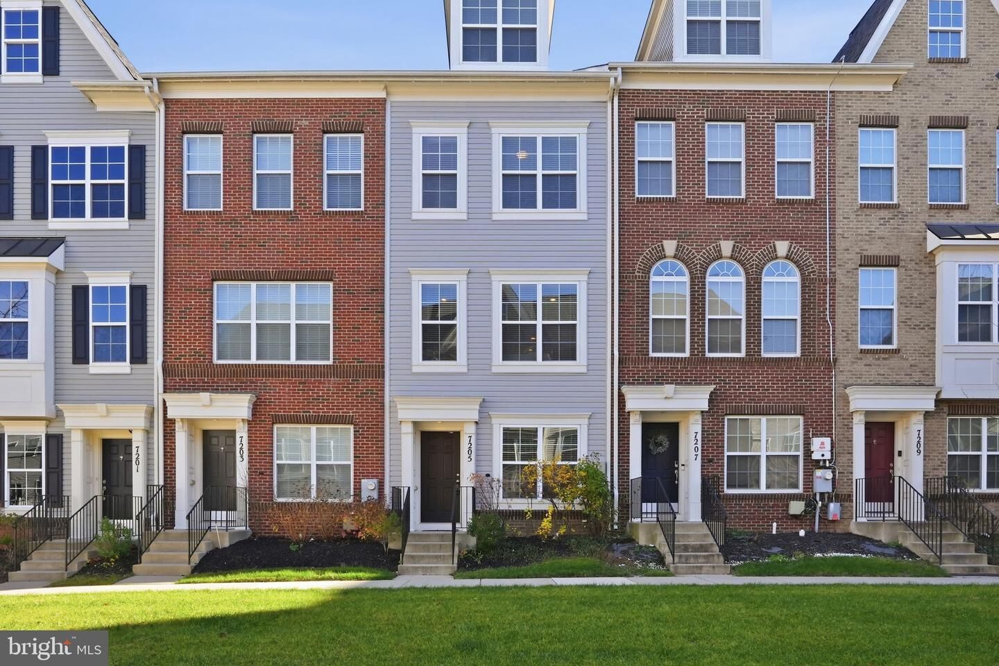 Property Photo:  7205 Barrberry Lane  MD 20705 