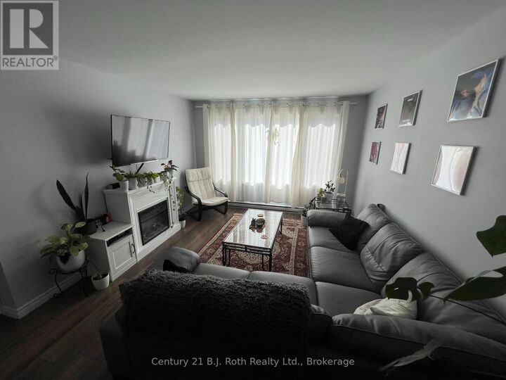 Photo de la propriété:  520 High Street 2  ON L3V 4Y1 
