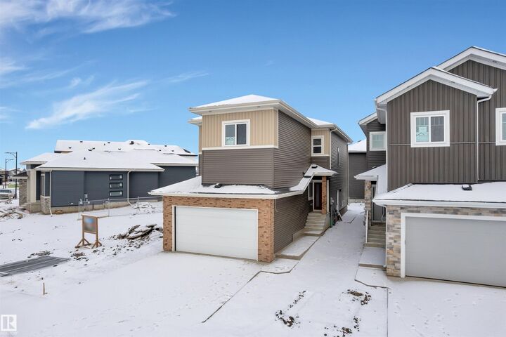 Property Photo:  31 Eldridge Point(E)  AB T8N 8C3 