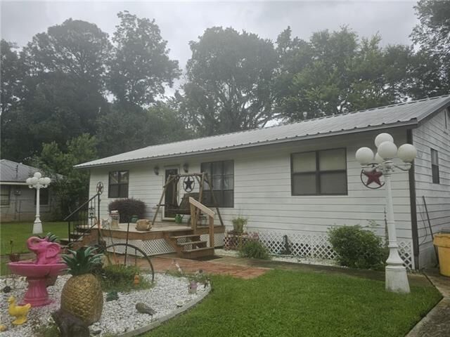 Property Photo:  711 Avoyelles Dr  LA 71302 