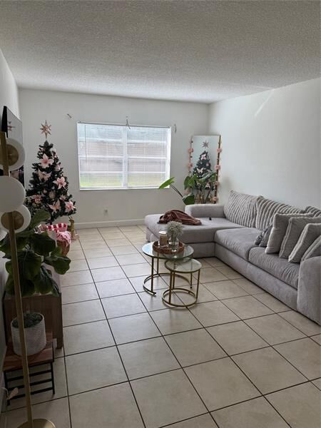 Property Photo: 4745 NW 9th Dr 4745 FL 33317