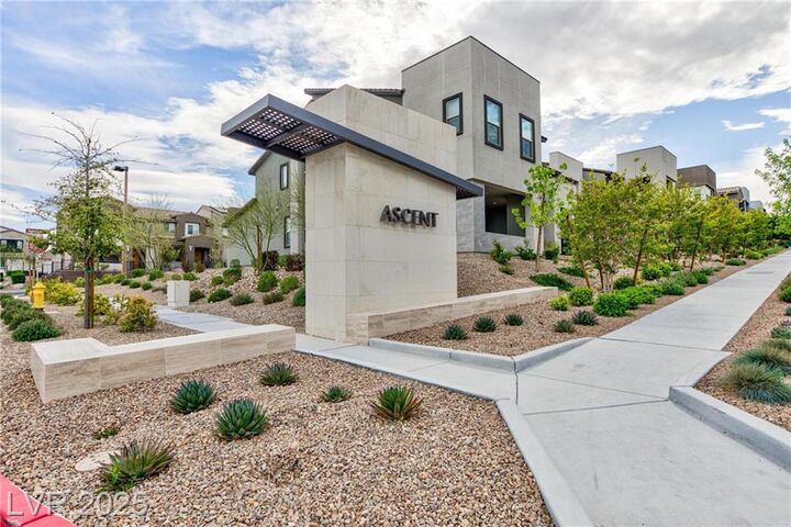 Property Photo: 527 Sonoma Range Street NV 89138