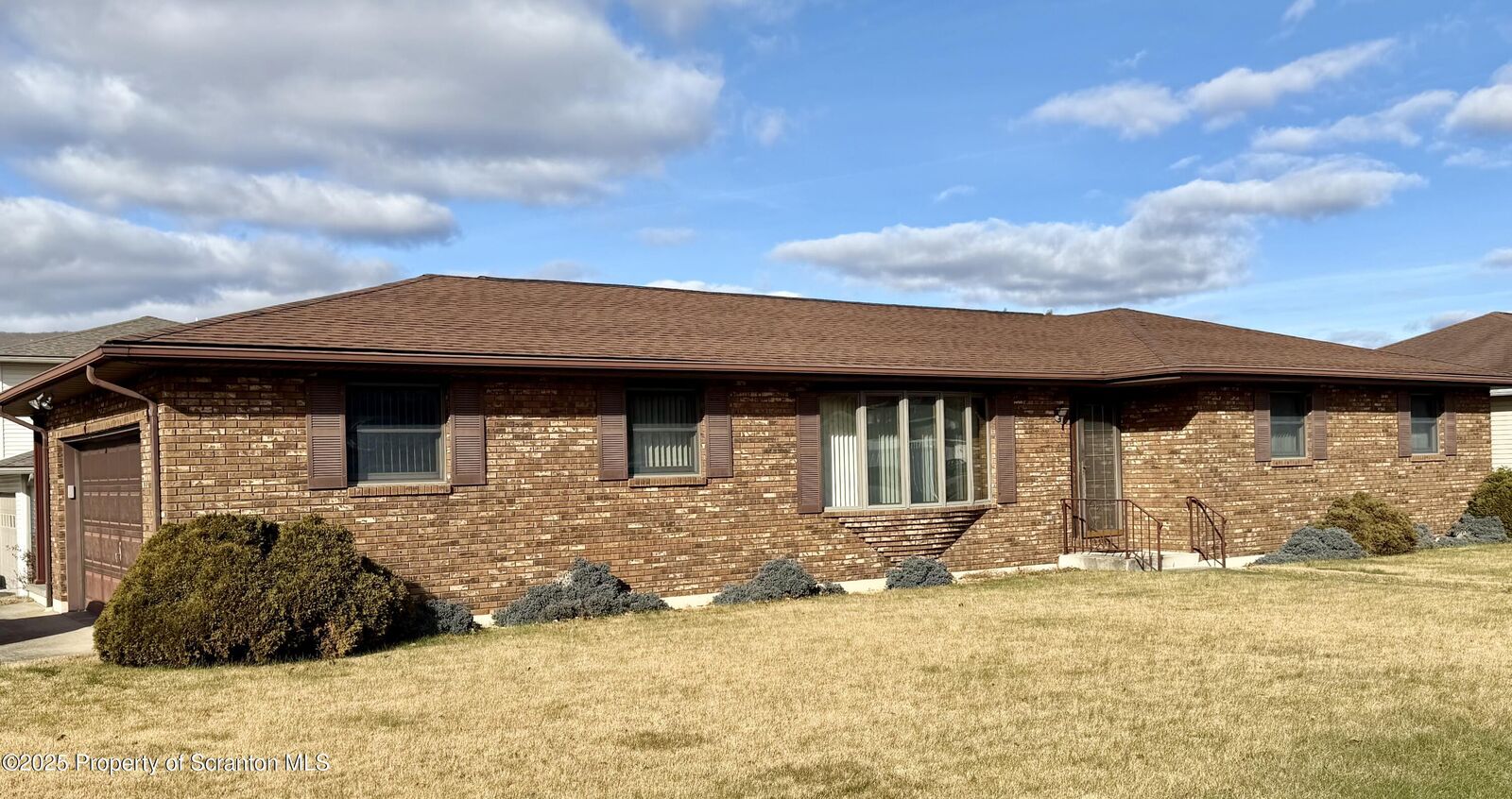 Property Photo:  1 Sansky Drive  PA 18518 