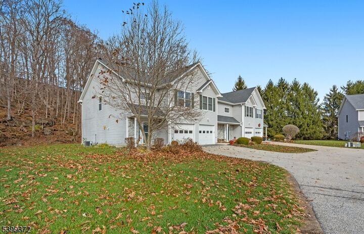 Property Photo:  14 Druid Ln  NJ 07419 