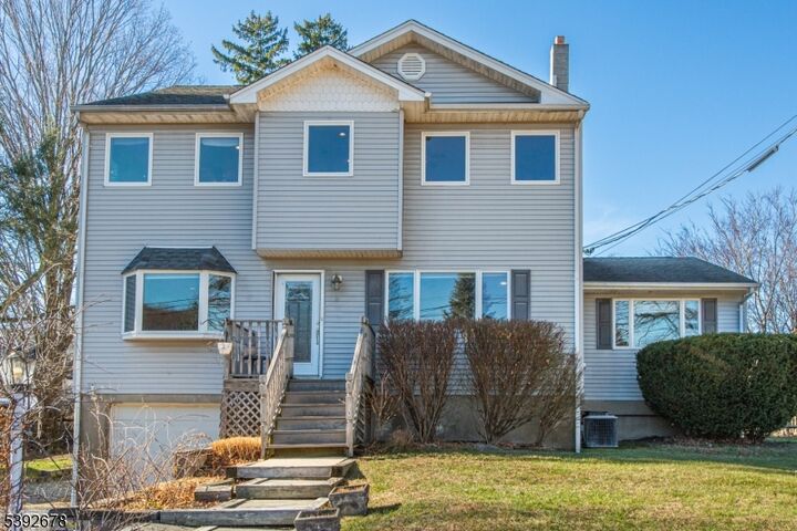 Property Photo:  8 Tyler Pl  NJ 07421 