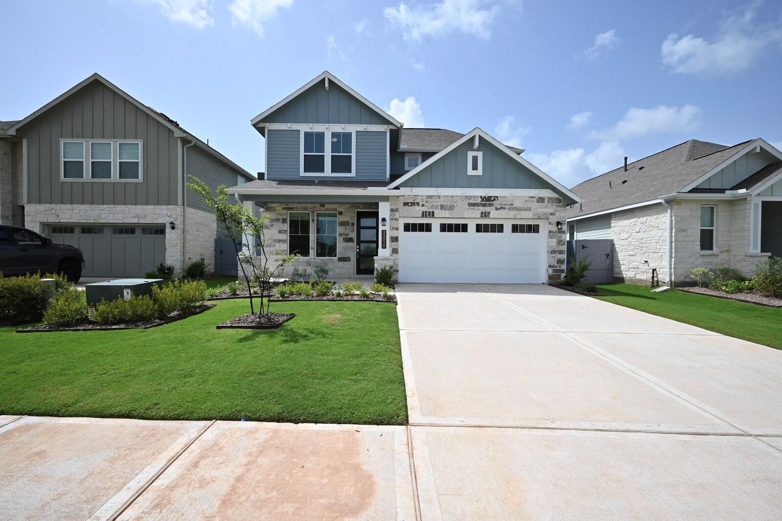 Property Photo: 33019 School Hill Road TX 77441