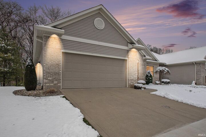 Property Photo:  231 River Park Drive  IN 46540 