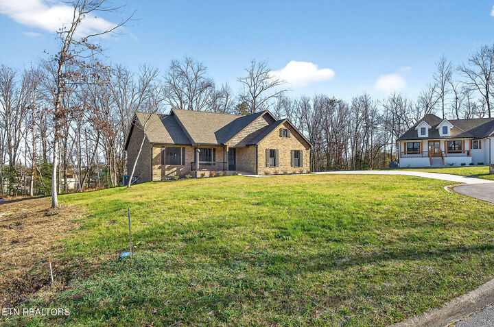 Property Photo:  6 Riverchase Drive  TN 38571 