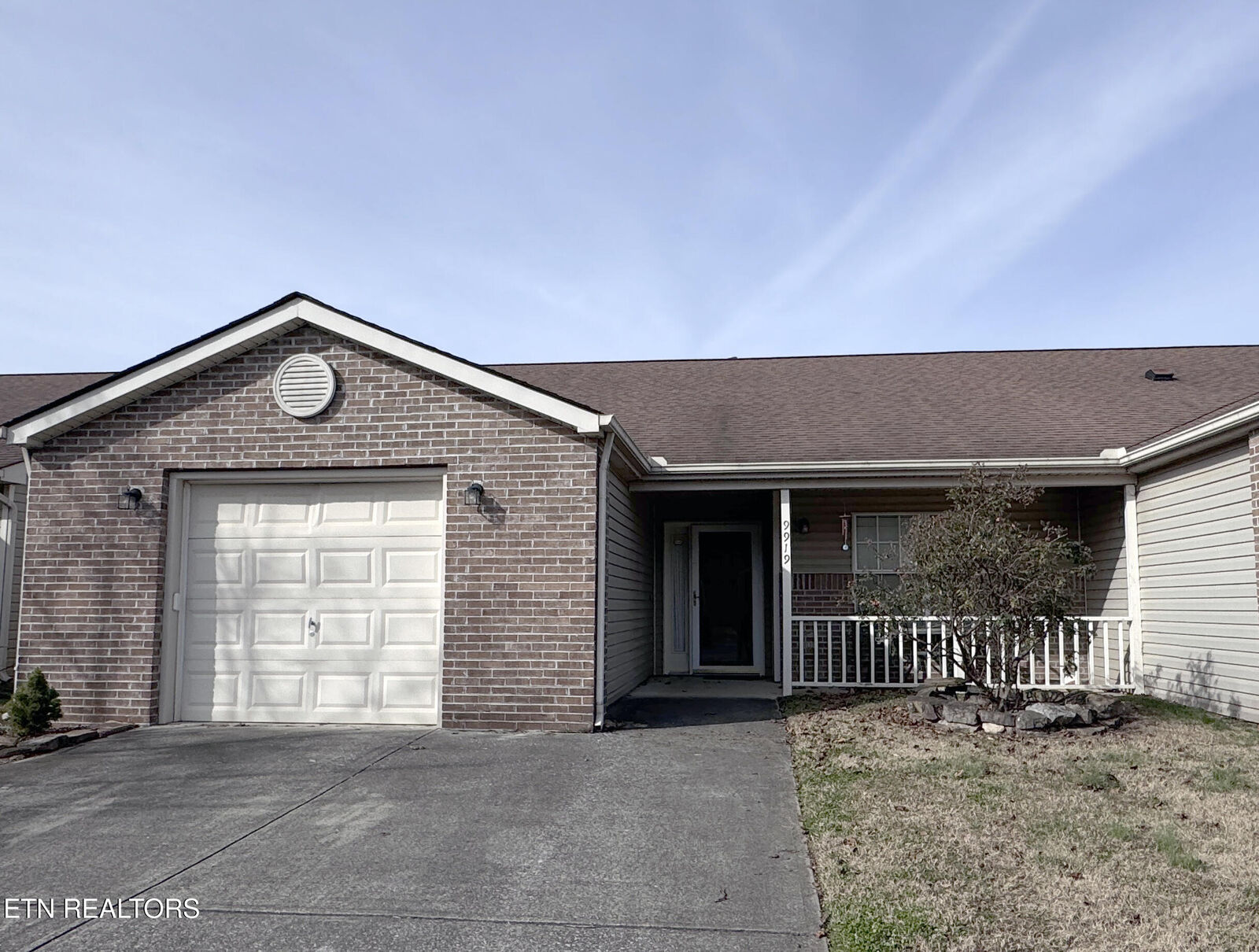 Property Photo: 9919 Tinsmith Way TN 37931