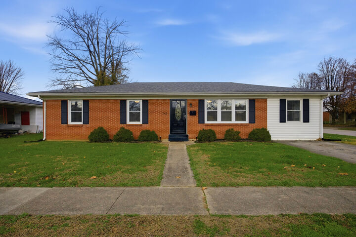 Property Photo: 743 Greenbriar Drive KY 40330