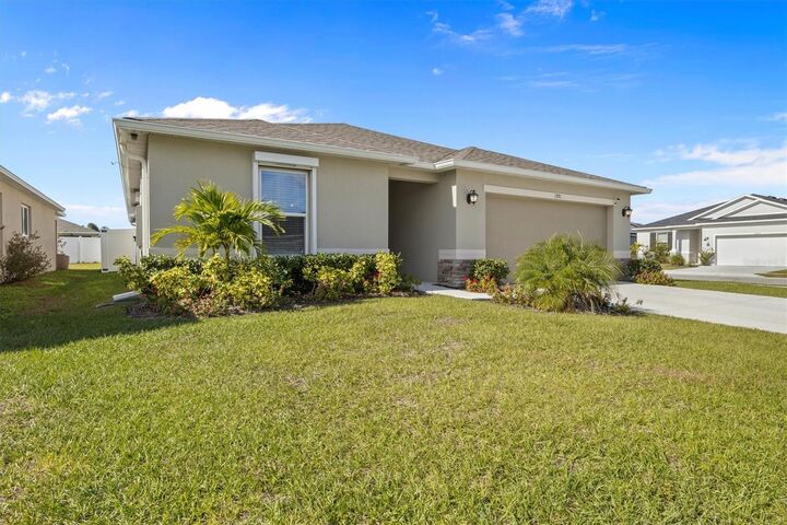 Property Photo:  1591 Mattie Pointe Place  FL 33823 