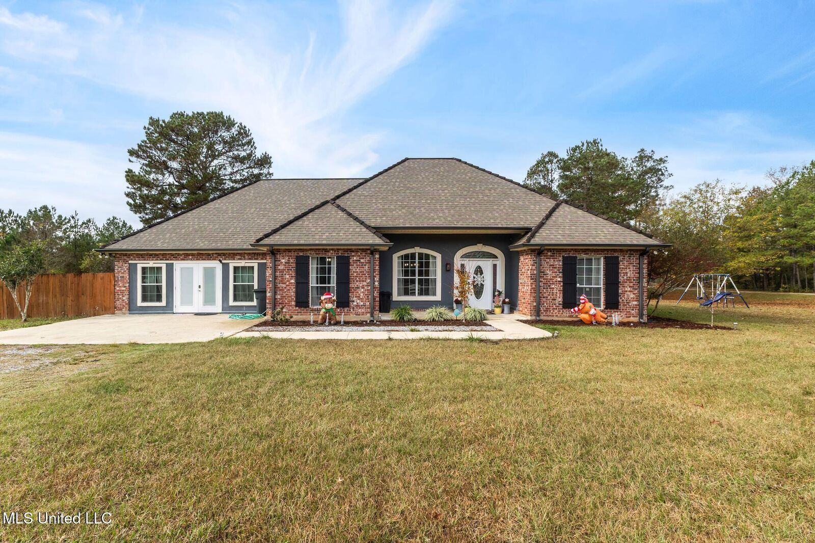 Property Photo:  21 Bob Carlisle Road  MS 39470 