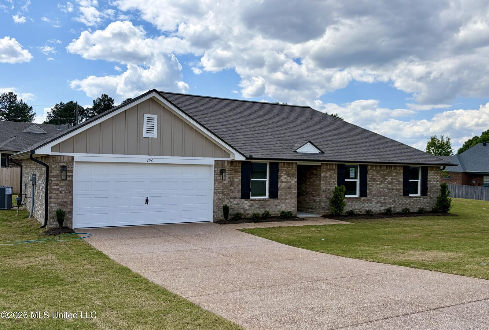 Property Photo:  106 Red Bird Cove  MS 38668 