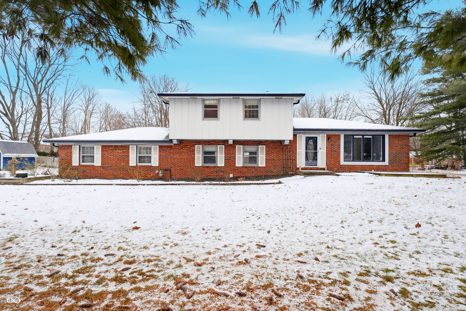 Property Photo:  2704 Lakewood Drive N  IN 46280 