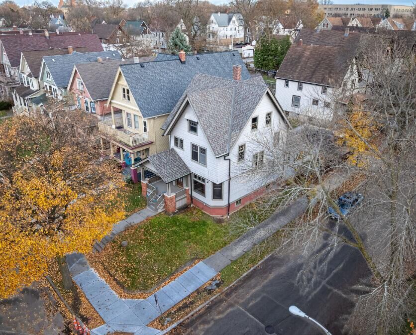 Property Photo: 3249 W McKinley Blvd WI 53208