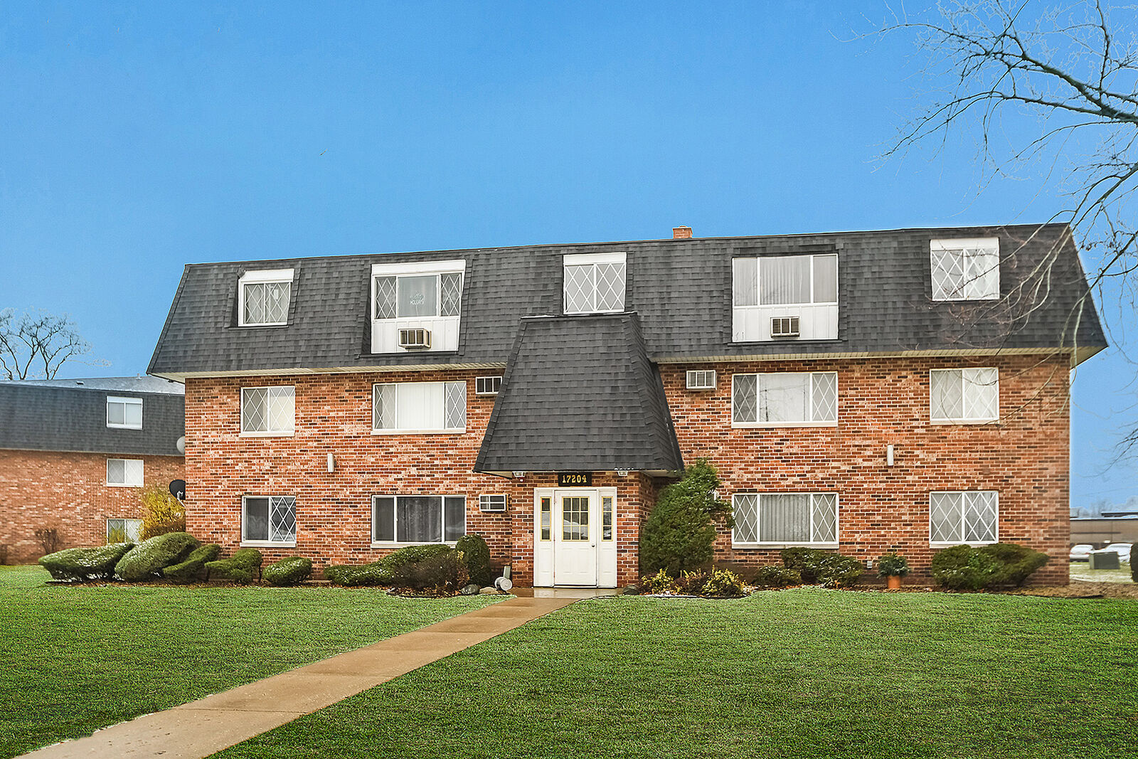 Property Photo: 17204 71st Avenue 1 IL 60477