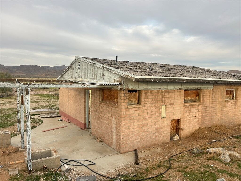 Property Photo: 33321 Desert CA 92356
