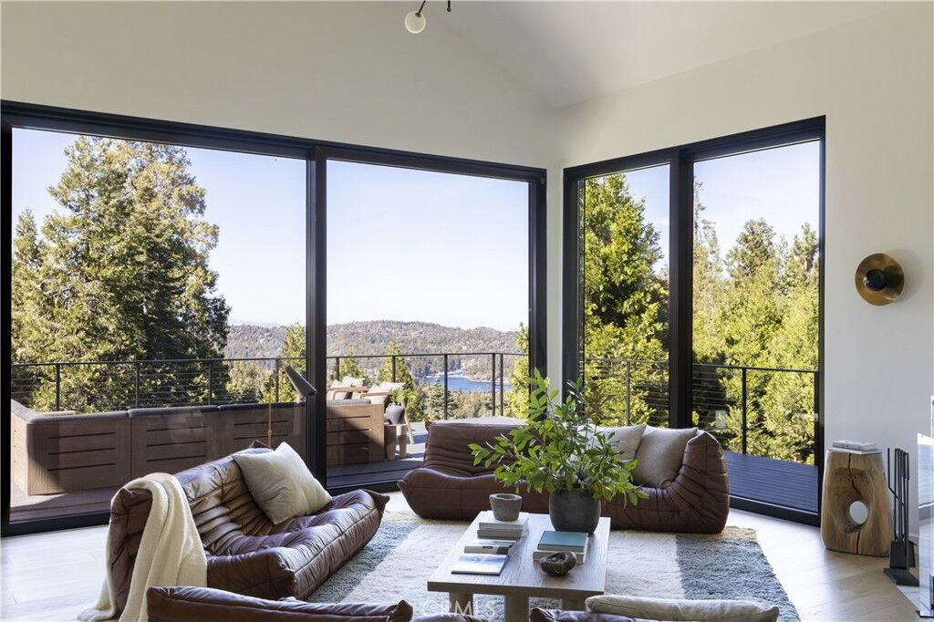 Property Photo: 654 S Cumberland CA 92352