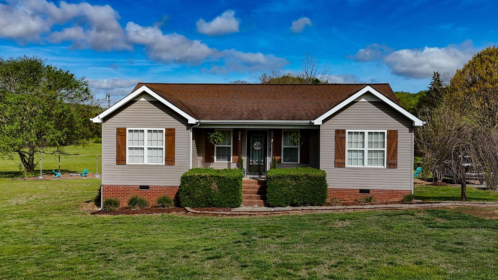 Property Photo: 16 Volunteer Rd TN 37144