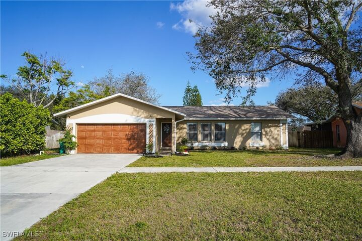 Property Photo: 3300 Valencia Drive FL 34120