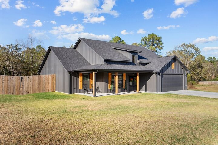 Property Photo:  190 Shady Oak Ct.  TX 75904 