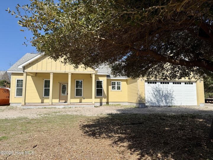 Property Photo:  6098 Turtlewood Drive  NC 28461 