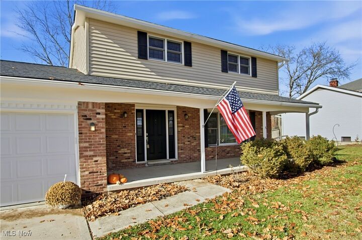 Property Photo:  283 Apache Circle  OH 43081 