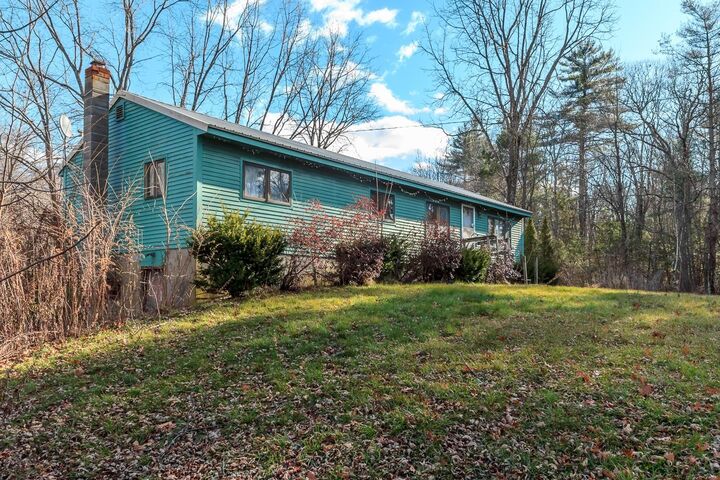 Property Photo: 396 Dearborn Road NH 03032