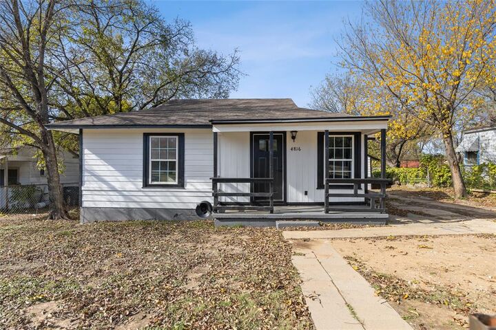 Property Photo:  4816 Foard Street  TX 76119 