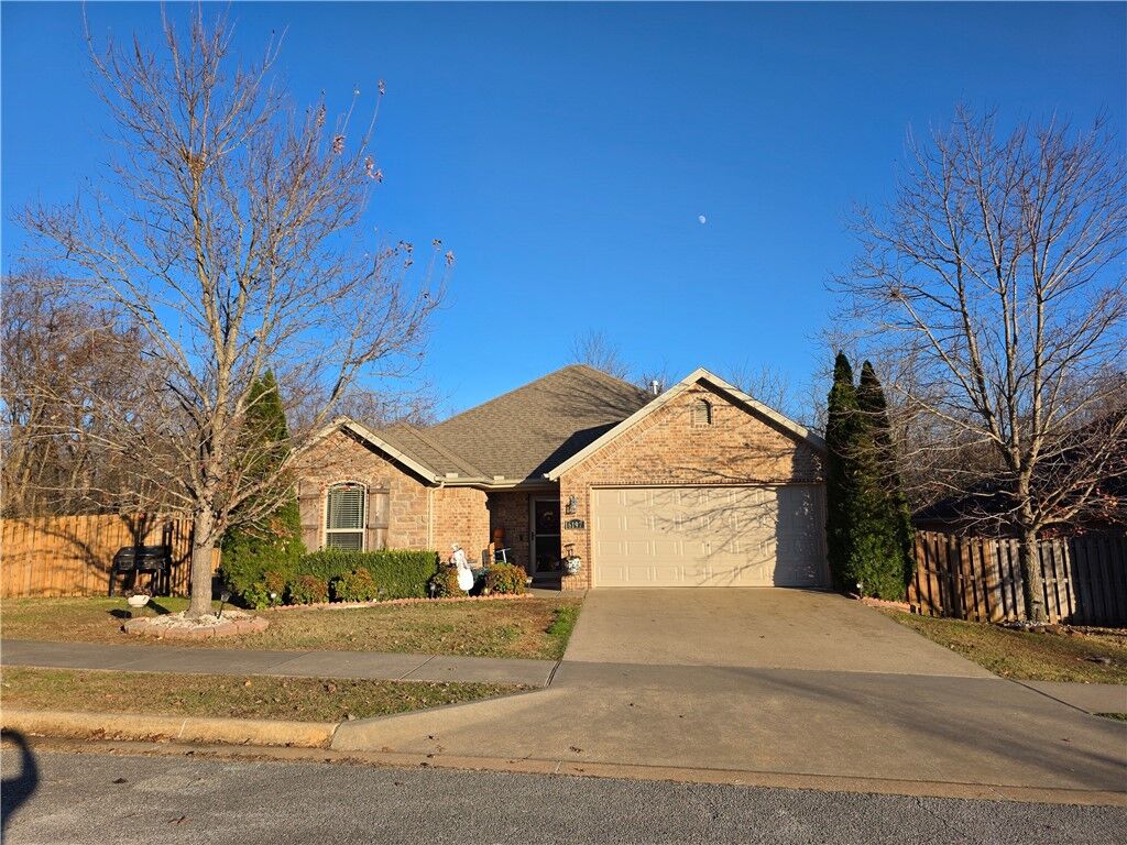 Property Photo: 6197 S 43rd Street AR 72758