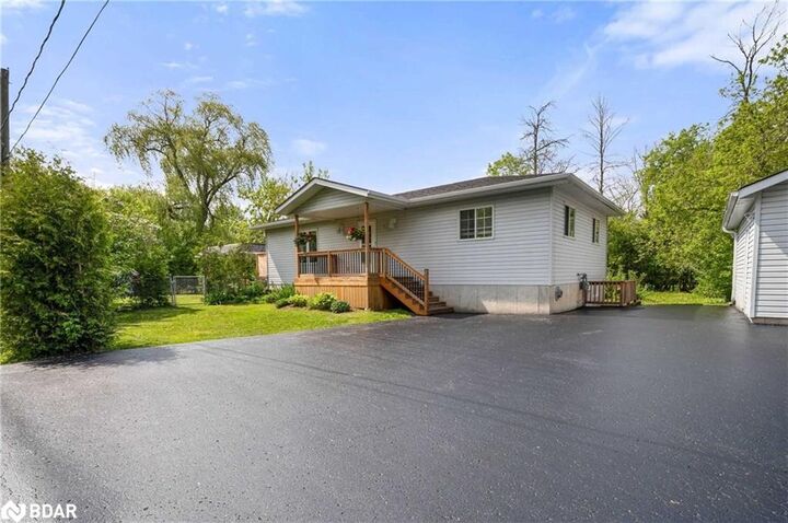 Property Photo:  4 Alice Avenue  ON L4P 3C8 