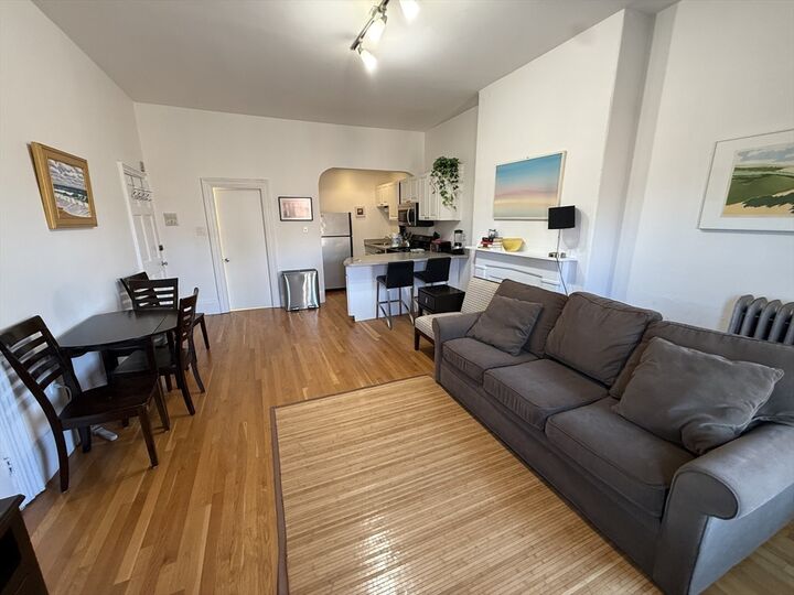 Property Photo:  670 Tremont 7  MA 02118 
