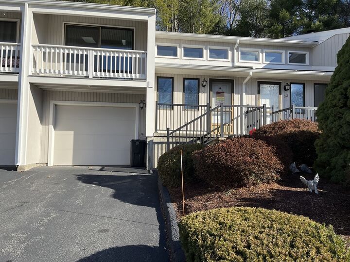 51 Londonderry Rd 51  Grafton MA 01519 photo