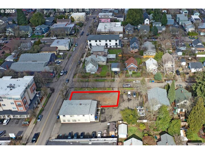 Property Photo:  8500 SE 17th Ave  OR 97202 